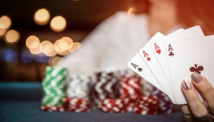 Bluff là gì? Đây có phải là chiến lược poker tốt nhất?