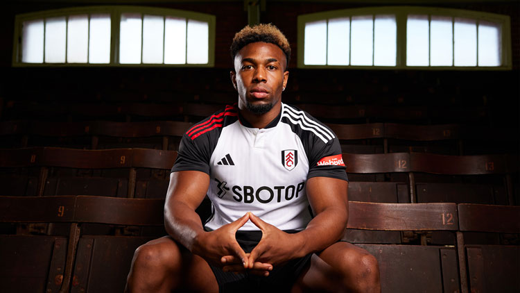 Tiểu sử cầu thủ Adama Traore tiền vệ cánh phải CLB Fulham