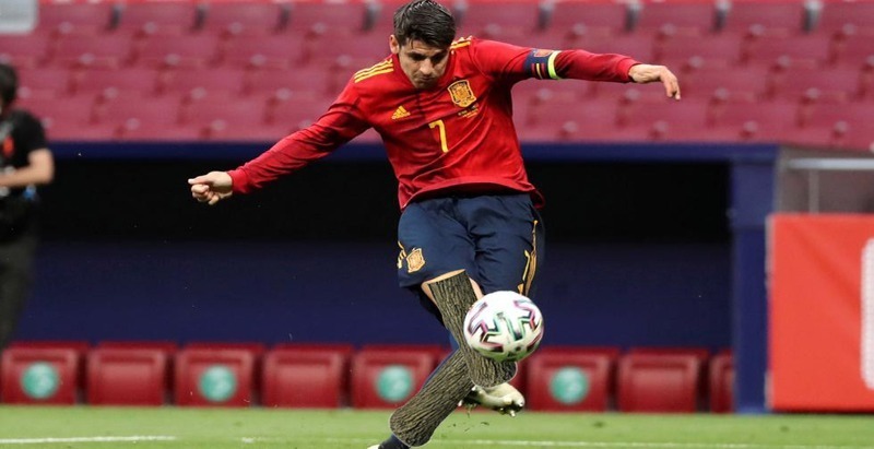 Vị trí của RM trong bóng đá là gì? Vai trò của vị trí RM trong bóng đá