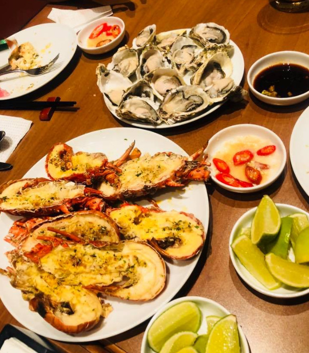 Thưởng thức tôm hùm tại Sheraton Saigon Hotel